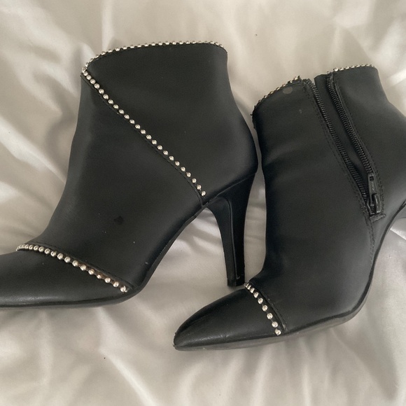 APT 9 black high heeled boots - Picture 5 of 6